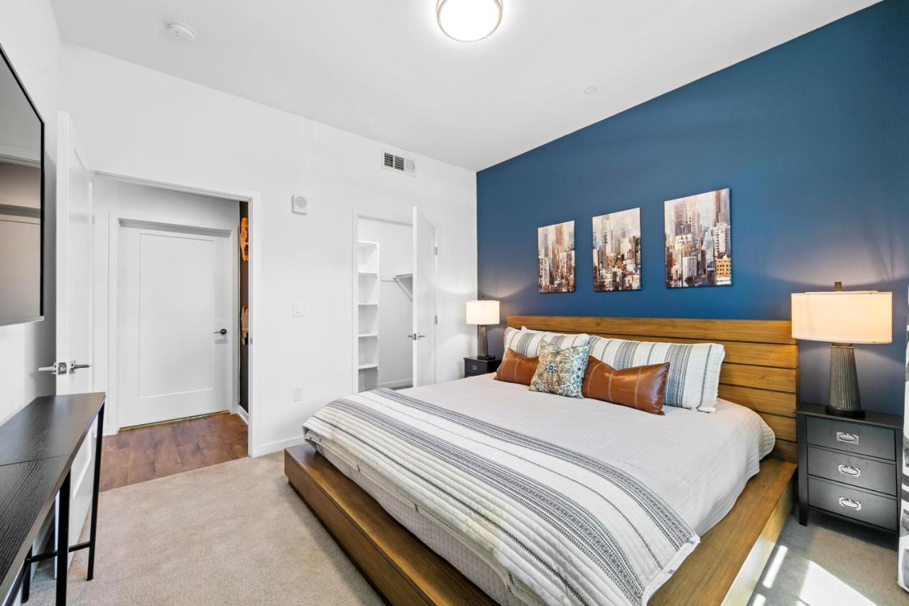 Beverly Grove Chic City Oasis 2 Bedroom Apt With Den 138 Лос-Анджелес Экстерьер фото